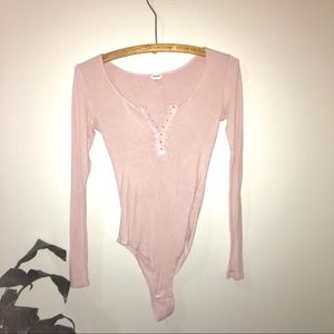 🌼2/$22 Pink Bodysuit